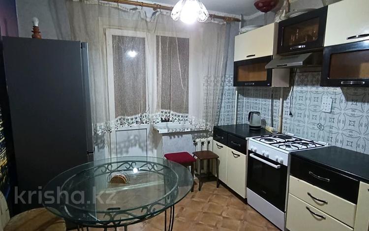 2-комнатная квартира · 54 м² · 4/5 этаж, мкр Северо-Восток 27 за 19 млн ₸ в Уральске — фото 2
