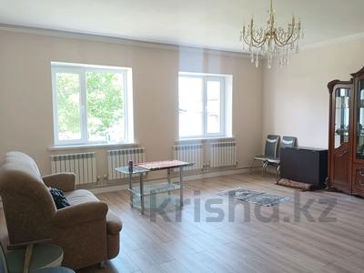 Аренда домов или дач в Алматы: Отдельный дом · 8 комнат · 385 м², мкр Хан Тенгри за 2 млн 〒 Отдельный дом · 8 комнат · 385 м², мкр Хан Тенгри за 2 млн 〒 в Алматы, Бостандыкский р-н