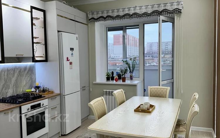 2-бөлмелі пәтер · 70 м² · 2/9 қабат, мкр. Алтын орда, Микрорайон Алтын Орда 360/1, бағасы: 32 млн ₸ в Актобе — фото 2