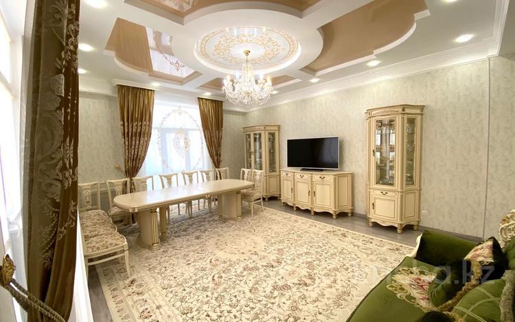4-бөлмелі пәтер · 150 м² · 4/14 қабат, 17-й мкр. 8, бағасы: 650 000 ₸ в Актау, 18-й мкр  — фото 2