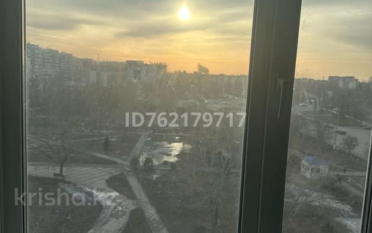 2-комнатная квартира · 51.4 м² · 6/9 этаж, Ауэзова 21 — Машхур Жусупа - Мухтара Ауэзова за 13 млн 〒 в Экибастузе — фото 2