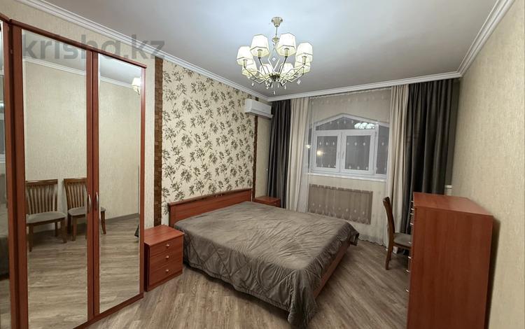 3-комнатная квартира · 72 м² · 4/9 этаж, Аль-Фараби 131 за 450 000 ₸ в Алматы, Бостандыкский р-н — фото 2