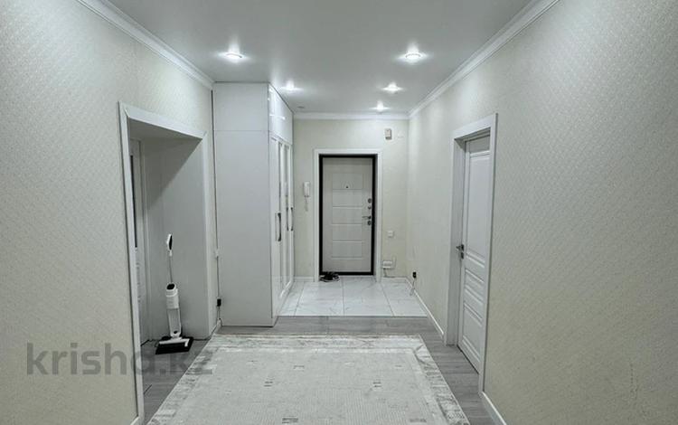3-бөлмелі пәтер · 100 м² · 2/9 қабат, Алтын орда ш/а. 25Г, бағасы: 37.2 млн ₸ в Актобе, мкр. Алтын орда — фото 2