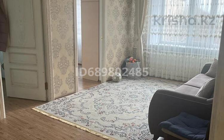 3-комнатная квартира, 60.7 м², 5/5 этаж, Абая 59 — Валиханова