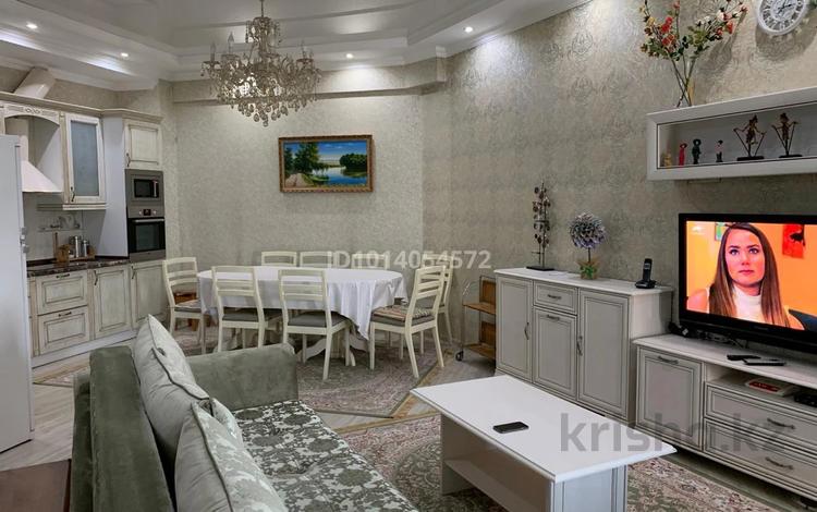 2-комнатная квартира · 78 м² · 10/20 этаж, Снегина 33a за 500 000 ₸ в Алматы, Медеуский р-н — фото 8