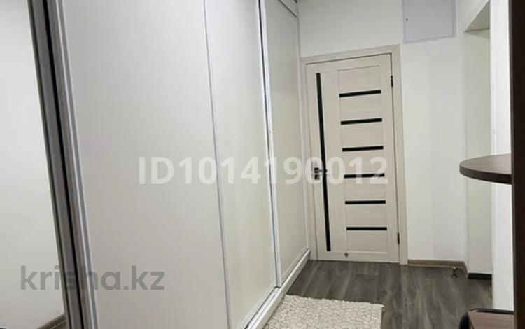 2-бөлмелі пәтер · 58 м² · 3/9 қабат, Аймауытова улица 15К1, бағасы: 34 млн ₸ в  — фото 12
