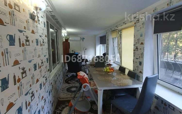 3-бөлмелі пәтер · 57.6 м² · 1/4 қабат, проспект Богенбай батыра 50 — Ауэзова, бағасы: 30 млн ₸ в Астане, Сарыарка р-н — фото 2