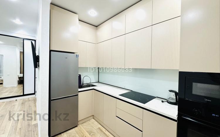 2-комнатная квартира · 56.5 м² · 6/17 этаж, мкр Юго-Восток, Республики 23,23/2 за 18 000 ₸ в Караганде, Казыбек би р-н — фото 6