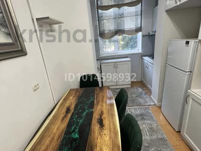 4-бөлмелі пәтер · 90 м² · 2/5 қабат, Спорттық ш/а 14 — Орталық Стадион Қажымұқан, бағасы: 34.5 млн ₸ в Шымкенте, Туран р-н