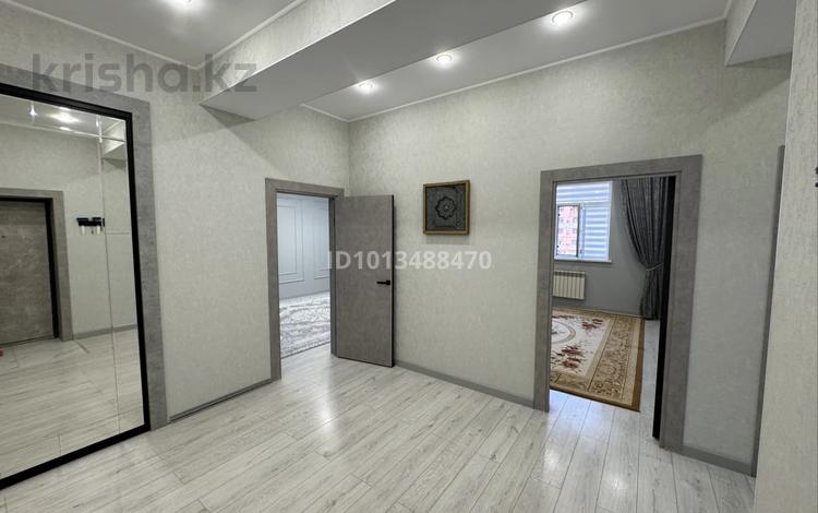 2-комнатная квартира · 80 м² · 3/15 этаж, 17-й мкр, ​17-й микрорайон 6 за 350 000 ₸ в Актау — фото 2