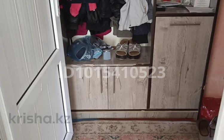 2-комнатная квартира · 40 м² · 2/2 этаж, Жаугаш батыра 10 2 этаж за 8 млн ₸ в Таразе — фото 2