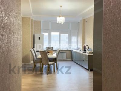 4-бөлмелі пәтер, 150 м², 2/12 қабат ай сайын, 16-й мкр , 16 мкрн 70/2, бағасы: 320 000 〒 в Актау, 16-й мкр 