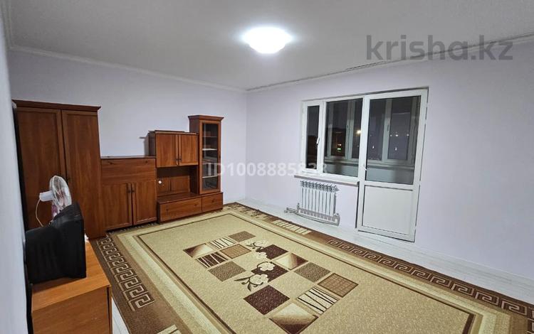 2-бөлмелі пәтер · 65 м² · 2/6 қабат, мкр Кокжиек 6 — Кокжиек, бағасы: 33 млн ₸ в Алматы, Жетысуский р-н — фото 2