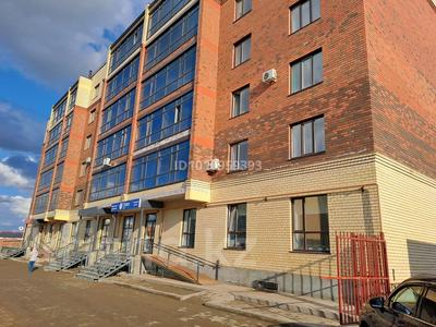 2-комнатная квартира · 81.1 м² · 4/6 этаж, Кеменгер 41Б — Супермаркет Пешеход за 35 млн ₸ в Уральске