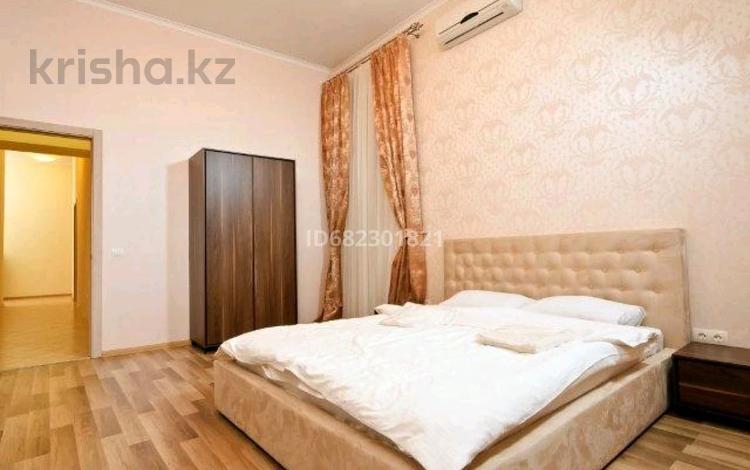 2-комнатная квартира · 86 м² · 8/12 этаж, Кунаева 35 за 20 000 ₸ в Астане, Есильский р-н — фото 2