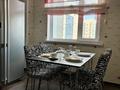 2-комнатная квартира · 80 м² · 6/12 этаж, Сарайшык 34 за 20 000 ₸ в Астане, Есильский р-н — фото 13