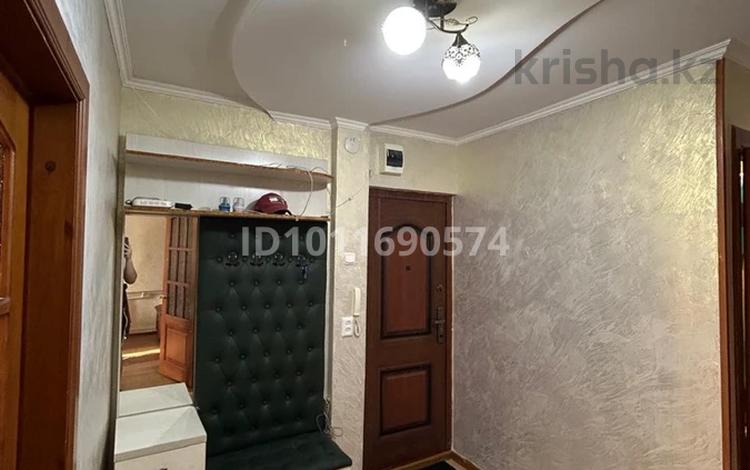 3-бөлмелі пәтер · 63 м² · 5/5 қабат, ул. Ильяса Есенберлина 61, бағасы: 200 000 〒 в Жезказгане — фото 2