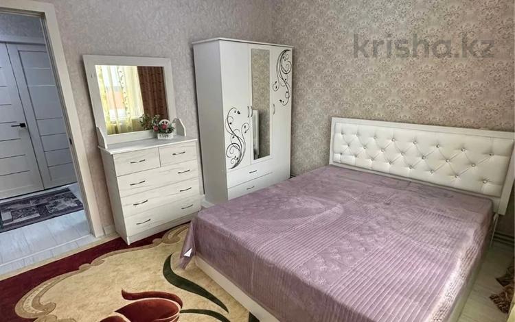 2-бөлмелі пәтер, 60 м², 3/5 қабат ай сайын, МкрСпортивный — Спортивный, бағасы: 180 000 〒 в Шымкенте, Абайский р-н — фото 2