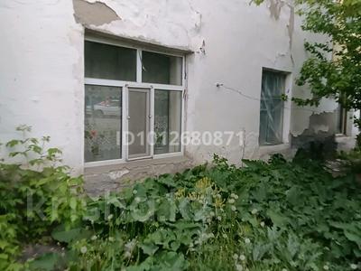 3-комнатная квартира · 72 м² · 1/2 этаж, Амангелді 10 — Возле 2 школы за ~ 4 млн ₸ в 