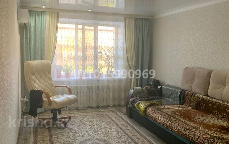 2-бөлмелі пәтер · 75.5 м² · 1/5 қабат, Каблиса Жырау 215 — Жгу, бағасы: 30 млн ₸ в Талдыкоргане, мкр Жетысу — фото 2