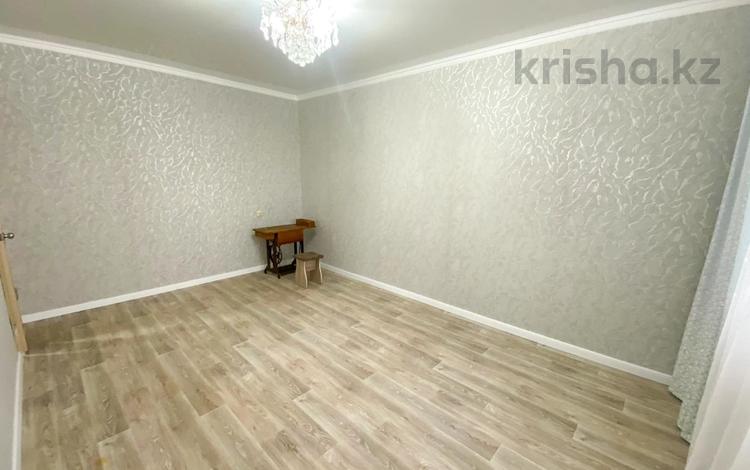 2-бөлмелі пәтер · 54 м² · 4/5 қабат, 9 площадка, бағасы: 18 млн ₸ в Талдыкоргане, мкр военный городок Жулдыз — фото 7