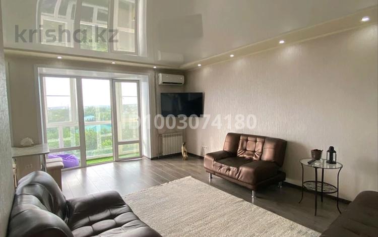 2-комнатная квартира · 55 м² · 8/10 этаж, Бурова 24 — Ука вокзал за 18 000 ₸ в Усть-Каменогорске — фото 2