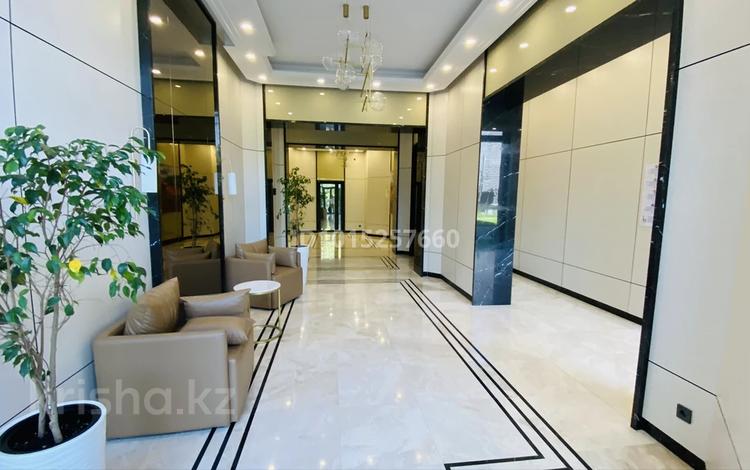 2-бөлмелі пәтер · 75 м² · 3/9 қабат, Сатпаева 30/5, бағасы: 900 000 ₸ в Алматы, Бостандыкский р-н — фото 2