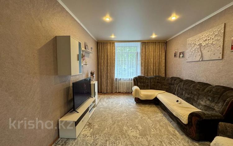 3-бөлмелі пәтер · 62 м² · 2/3 қабат, Пр. Республики, бағасы: 16.5 млн ₸ в Темиртау — фото 2