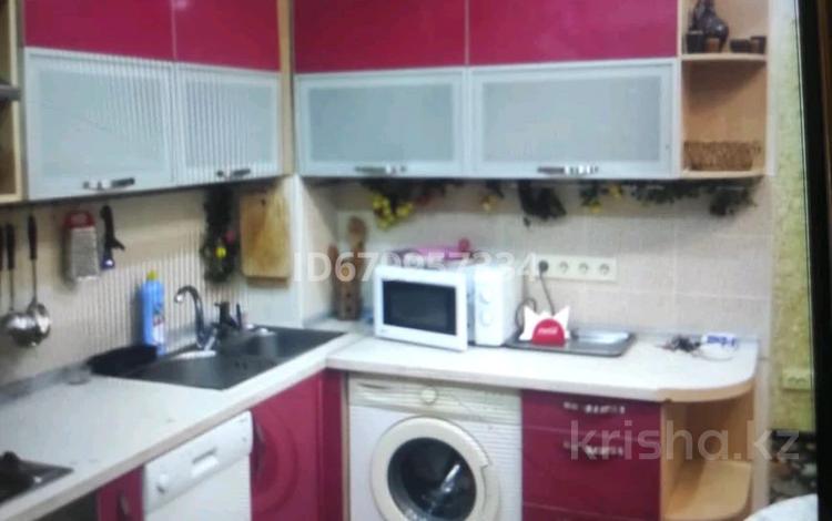 1-комнатная квартира · 40 м² · 6/9 этаж, мкр Аксай-2 25 — Толе би Момышулы за 17 000 ₸ в Алматы, Ауэзовский р-н — фото 2