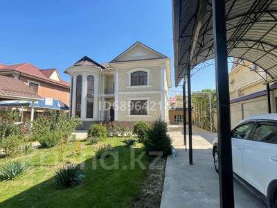 Отдельный дом · 7 комнат · 330 м², мкр Шапагат-2 за 1 млн 〒 в Шымкенте, Каратауский р-н