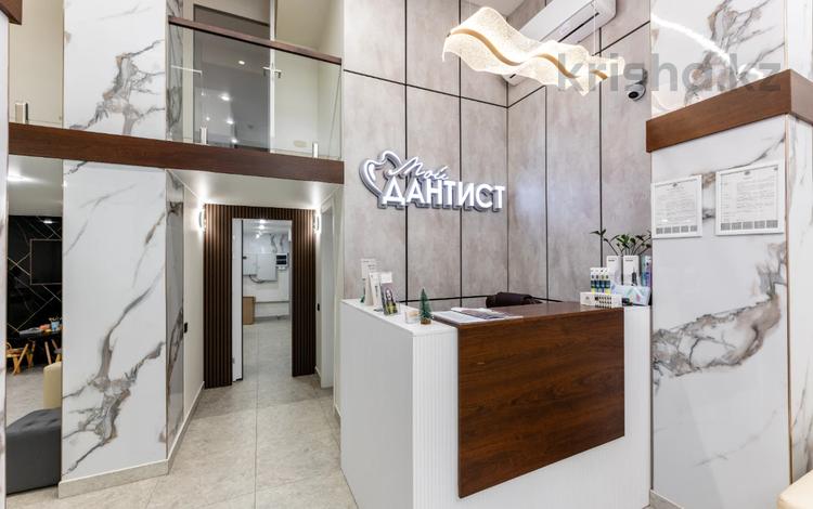 Свободное назначение, офисы, магазины и бутики, салоны красоты, медцентры и аптеки, образование · 185.3 м² за 205 млн ₸ в Астане, Нура р-н — фото 26