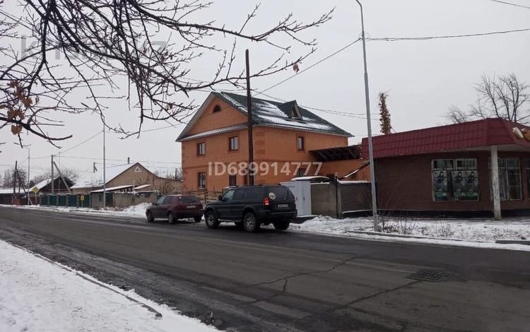 Отдельный дом · 6 комнат · 240 м² · 10 сот., Ескелды би 161 за 89 млн 〒 в Талдыкоргане — фото 2