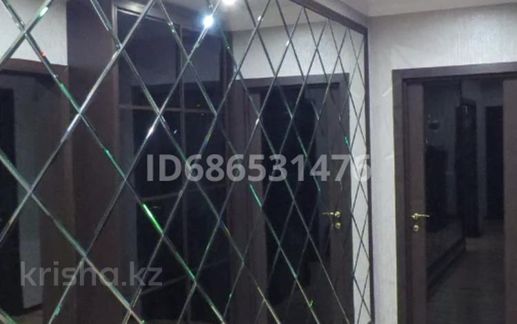 4-комнатная квартира · 131.2 м² · 7/9 этаж, мкр Кадыра Мырза-Али 20 за 64 млн 〒 в Уральске — фото 2