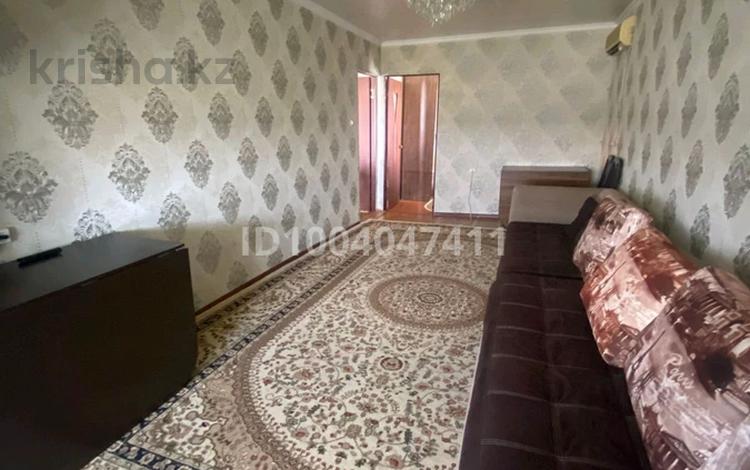 3-комнатная квартира · 60 м² · 5/5 этаж, 12-й микрорайон, 12-й микрорайон 225б — Ориентир кафе Шато,Прага 9 напротив магазин Фиркан за 20 млн ₸ в Шымкенте, Енбекшинский р-н — фото 2
