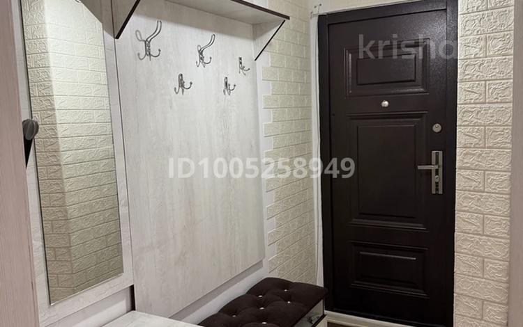 2-бөлмелі пәтер · 46 м² · 3/5 қабат, мкр Айнабулак-1 17, бағасы: 250 000 ₸ в Алматы, Жетысуский р-н — фото 2