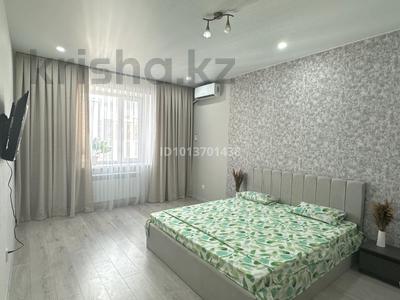 1-бөлмелі пәтер · 60 м² · 5/5 қабат, мкр. Алтын орда 360а — Мангилик, бағасы: 8 000 ₸ в Актобе