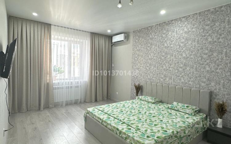 1-бөлмелі пәтер · 60 м² · 5/5 қабат, мкр. Алтын орда 360а — Мангилик, бағасы: 8 000 ₸ в Актобе — фото 2