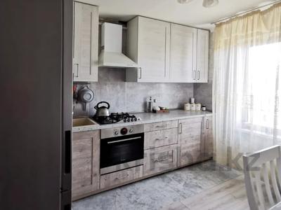 Продажа квартир в Алматинской обл.: 4-комнатная квартира · 84 м² · 5/5 этаж, Водник 2 за 30 млн 〒 4-комнатная квартира · 84 м² · 5/5 этаж, Водник 2 за 30 млн 〒 в Боралдае (Бурундай), мкр Водник-2