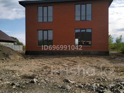 Отдельный дом · 5 комнат · 220 м² · 12 сот., Ахмирово 1 — 22 микрорайон за 40 млн 〒 в Усть-Каменогорске