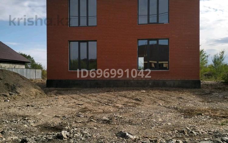 Отдельный дом · 5 комнат · 220 м² · 12 сот., Аміре Қашаубаев 1 — 22 микрорайон за 40 млн ₸ в Усть-Каменогорске, Ахмирово — фото 9