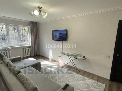 2-комнатная квартира · 45 м² · 1/4 этаж, мкр №8 5 — Абая-Правды(Метро Москва,ТРЦ Москва) за 350 000 〒 в Алматы, Ауэзовский р-н