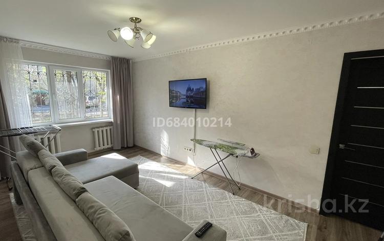2-комнатная квартира · 45 м² · 1/4 этаж, мкр №8 5 — Абая-Правды(Метро Москва,ТРЦ Москва) за 350 000 ₸ в Алматы, Ауэзовский р-н — фото 2