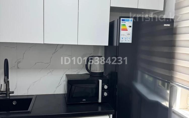2-комнатная квартира · 46 м² · 3/4 этаж, мкр №10 12 за 300 000 ₸ в Алматы, Ауэзовский р-н — фото 3
