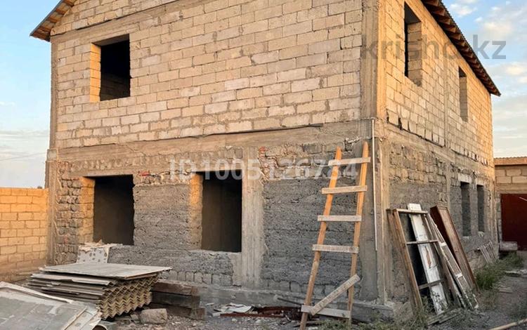 Жеке үй · 8 бөлме · 300 м² · 8 жүзд., Иванова 13а — Вдоль дороги по Иванова, бағасы: 33 млн ₸ в Балхаше — фото 2