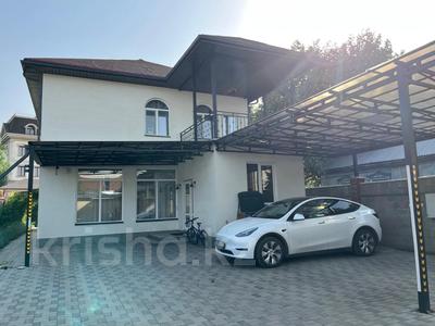 Отдельный дом · 5 комнат · 270 м², мкр Горный Гигант за 2.7 млн 〒 в Алматы, Медеуский р-н