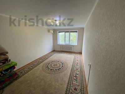 2-бөлмелі пәтер · 44.4 м² · 5/5 қабат, мкр 8 — 2107, бағасы: 11 млн 〒 в Актобе, мкр 8