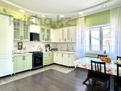 Отдельный дом · 4 комнаты · 180 м² · 8 сот., мкр Балауса, 32 за 42 млн 〒 в Атырау