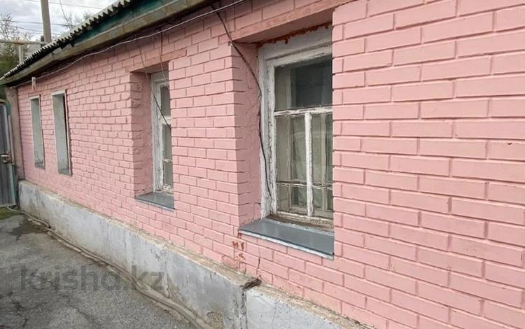 Отдельный дом · 2 комнаты · 60.2 м² · 3.5 сот., Чехова 182 за 26 млн ₸ в Костанае — фото 2