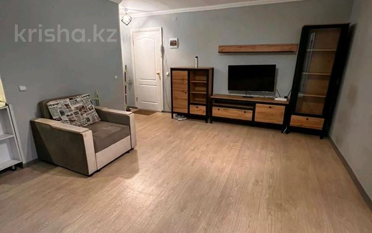 2-комнатная квартира · 42 м² · 1/5 этаж, Кайсенова 32 за 200 000 ₸ в Усть-Каменогорске — фото 2
