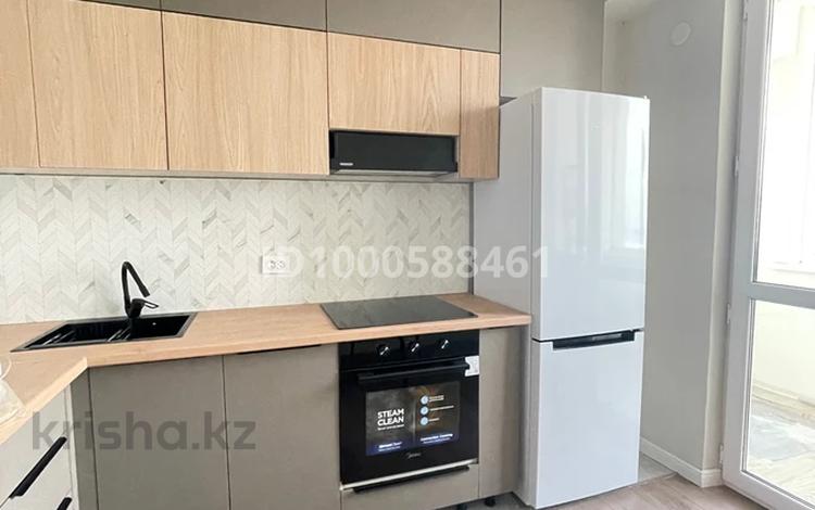 2-комнатная квартира · 68 м² · 7/13 этаж, Есенова 160/3 за 350 000 ₸ в Алматы, Жетысуский р-н — фото 2